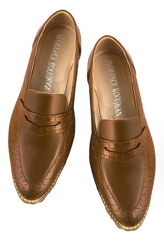Caramel brown women's casual loafers. Round toe. Flat rubber soles. Top view - Florence KOOIJMAN